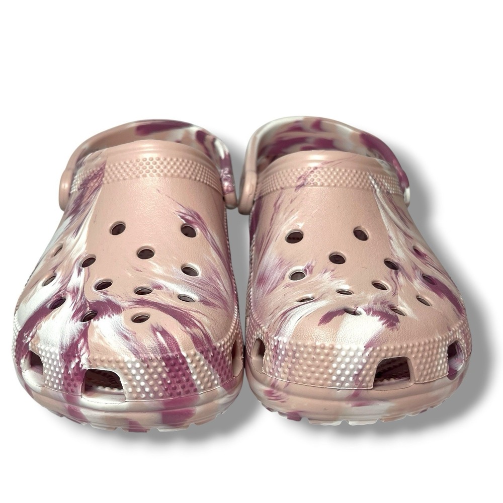 NEW Crocs Classic Pink Marbled Tie-Dye Clog Quartz/Multi Men's 4, Women's 6 - Picture 6 of 10